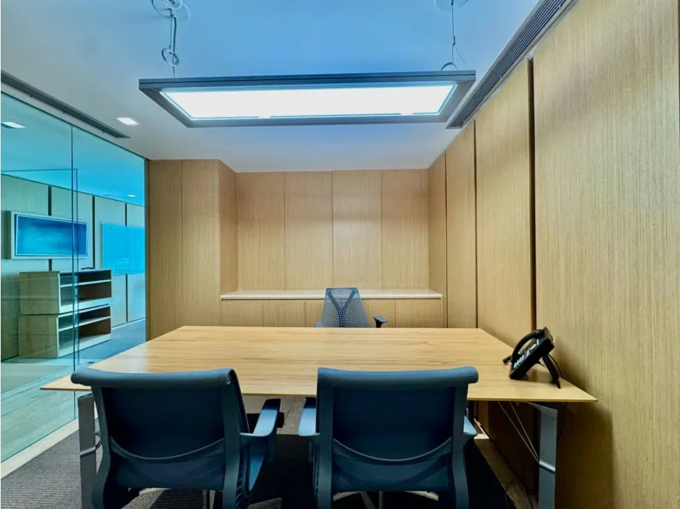 Se vende y/o alquila oficina 100m2 Las Mercedes - 8
