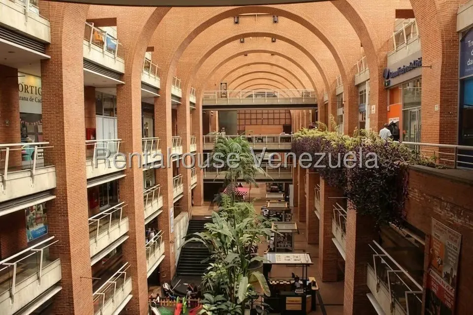 Local Comercial en Alquiler en El Cafetal, Distrito Metropolitano