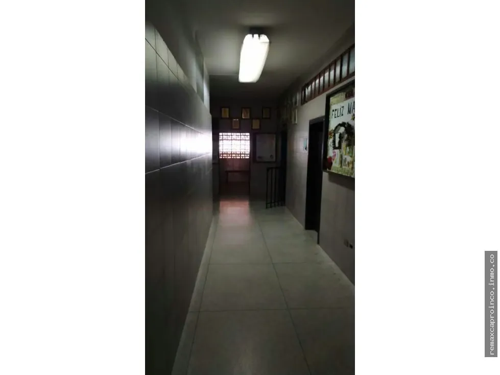 LOCAL COMERCIAL EN AV.190 IDEAL PARA SUPERMERCADO 980 m2 en Naguanagua - 2