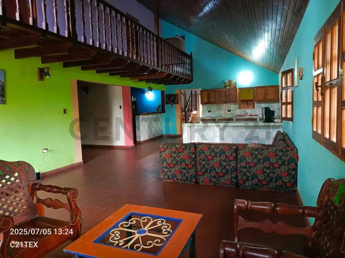 Se Vende Bello y Amplio Chalet en Caripe (San Agustin) - 11