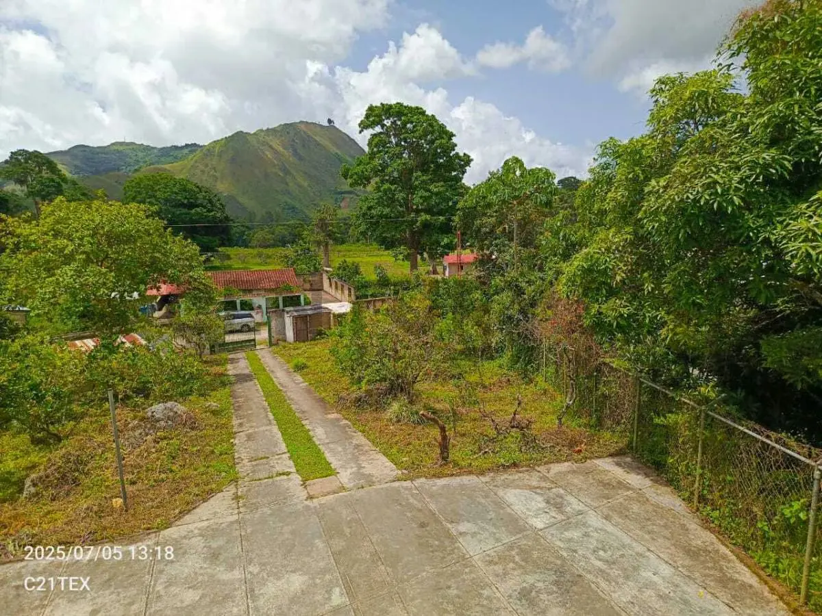 Se Vende Bello y Amplio Chalet en Caripe (San Agustin) - 12