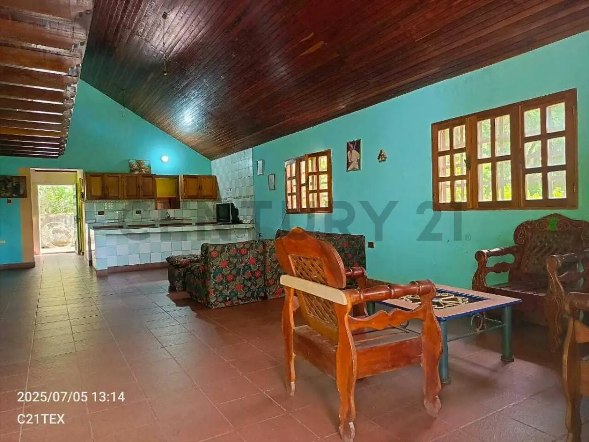 Se Vende Bello y Amplio Chalet en Caripe (San Agustin) - 26