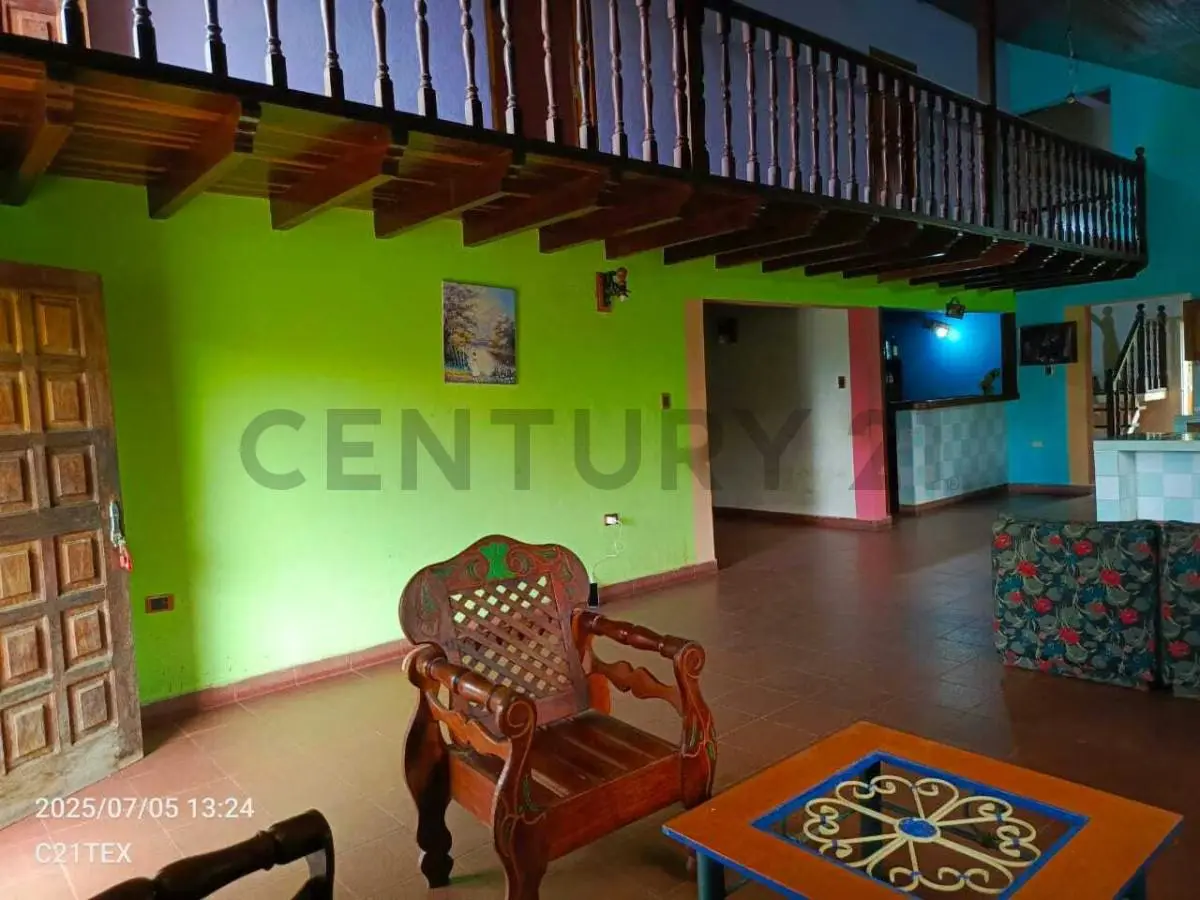 Se Vende Bello y Amplio Chalet en Caripe (San Agustin) - 5