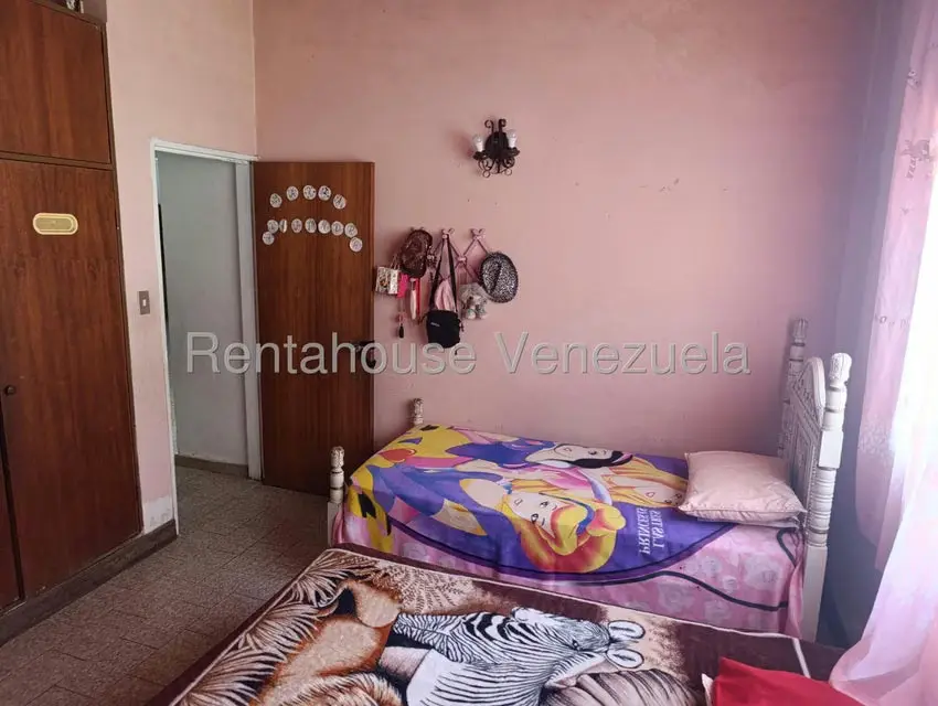 Casa (Finca) en Venta en Via Jaji, Merida - 16