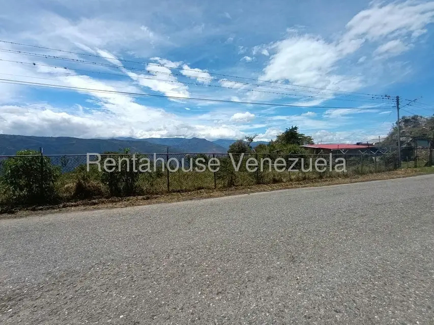 Casa (Finca) en Venta en Via Jaji, Merida - 2