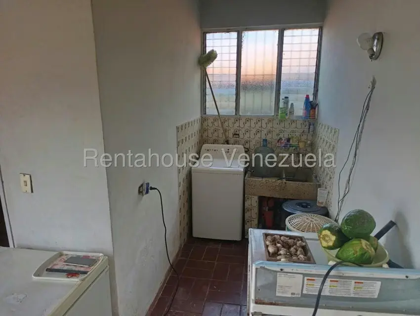 Casa (Finca) en Venta en Via Jaji, Merida - 32