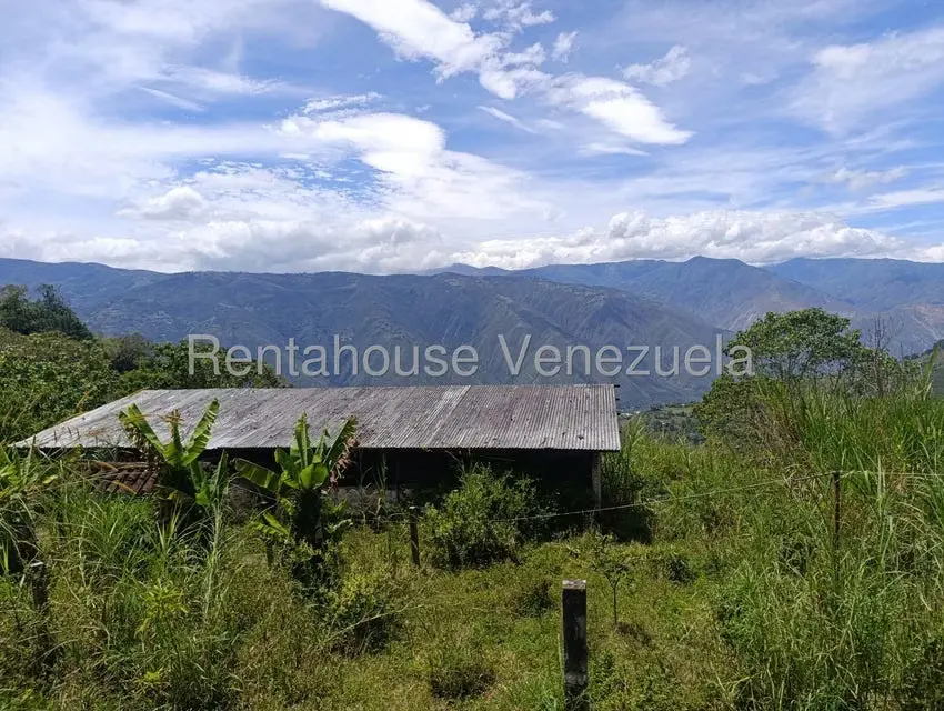 Casa (Finca) en Venta en Via Jaji, Merida - 45