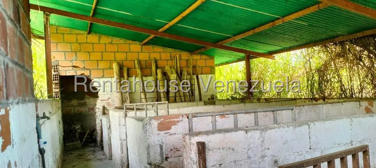 Casa (Finca) en Venta en Via Jaji, Merida - 46