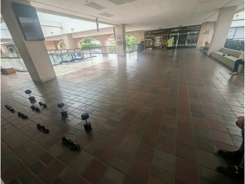 Se vende Local 125m² Prados del Este - 12