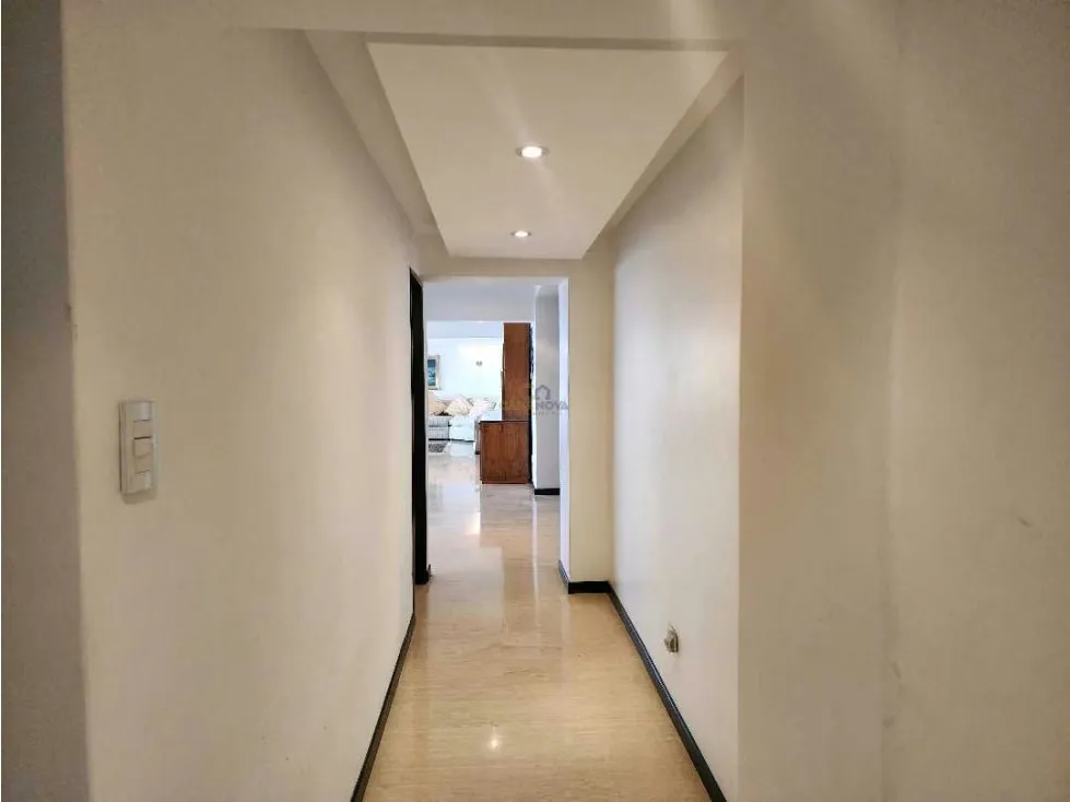 Se vende apto. 310mt2 3 H+S/3B+S y 1/2/3E y Maletero La Lagunita - 24