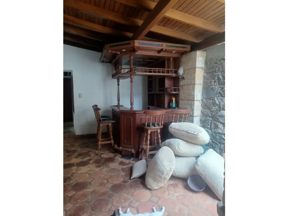 Vendo casa c/anexo en calle cerrada 300m2 Snata Sofia 9509 - 14