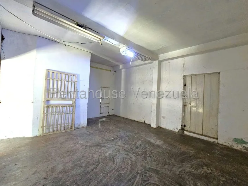 Local Comercial en Alquiler en Centro, Lara - 12