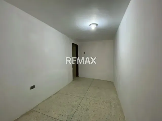 TOWNHOUSE EN LA URBANIZACION SAN RAFAEL, ZONA OESTE - 6