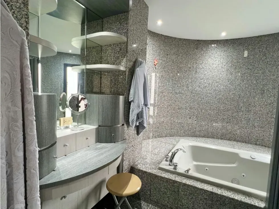 En Venta Apartamento en Los Chorros. Sucre - Caracas - 26