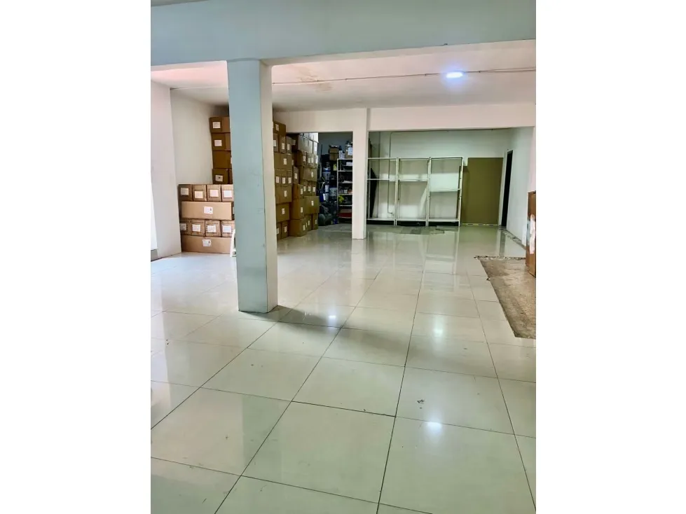 Vendo casa comercial 750m2 Las Mercedes 7431 - 3
