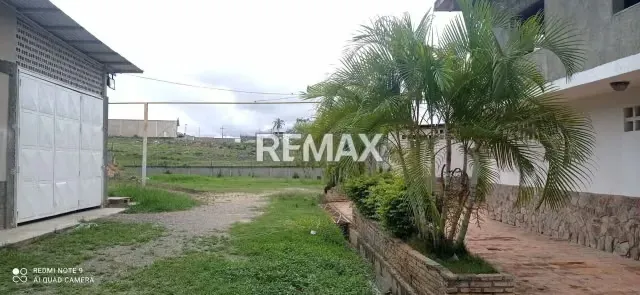 VENTA DE INDUSTRIA TORREFACTORA Y GALPONES EN NIRGUA - 7