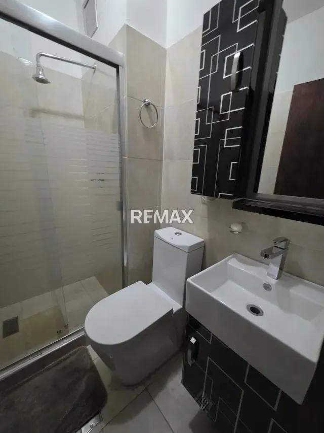 VENDO CÓMODO APARTAMENTO SEMI EQUIPADO CON PLANTA 100% Y POZO - 15
