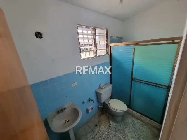 Bonito Apartamento para Remodelar Res El Piñal Naguanagua - 15