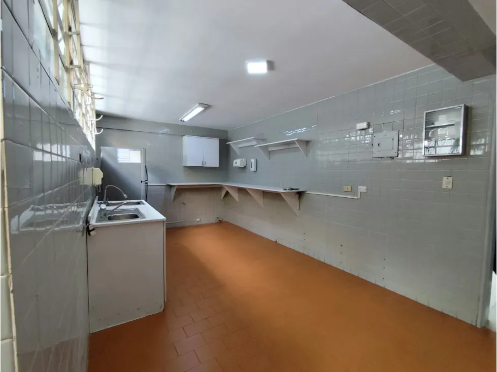 Alquilo casa 400m2 Los Chorros 2847 - 17