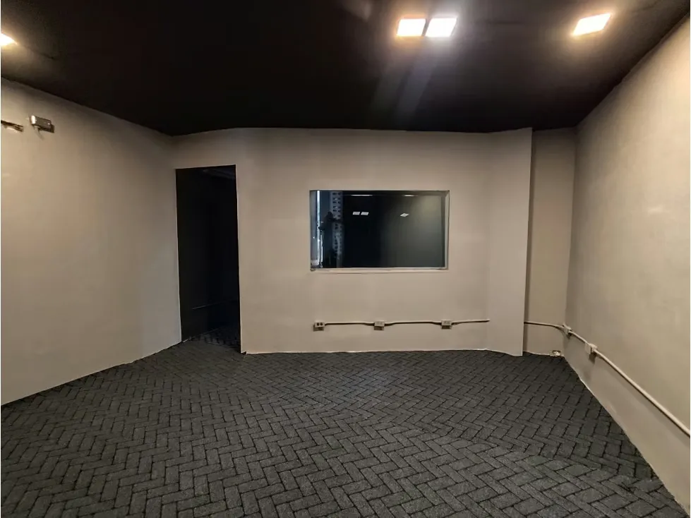 Alquilo casa 400m2 Los Chorros 2847 - 19