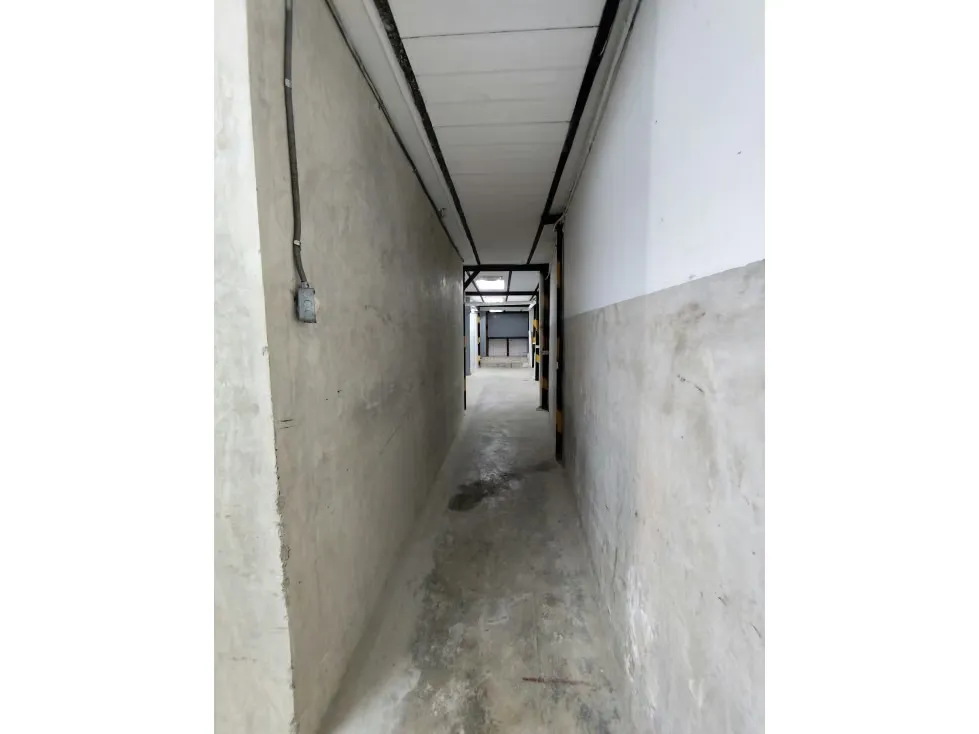 Alquilo casa 400m2 Los Chorros 2847 - 25