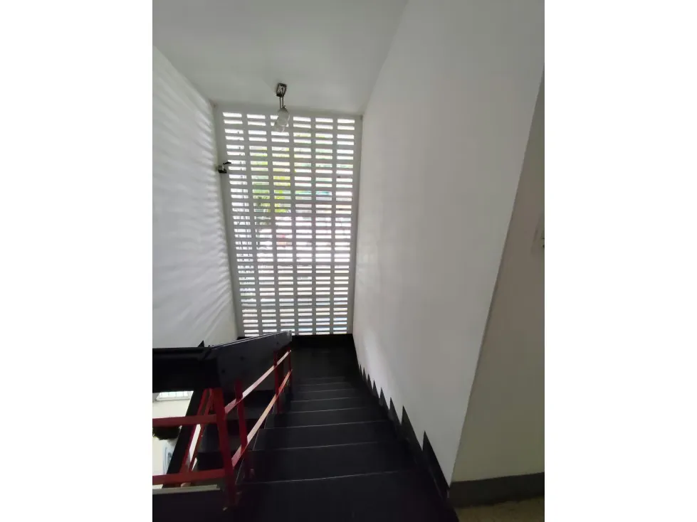Alquilo casa 400m2 Los Chorros 2847 - 31