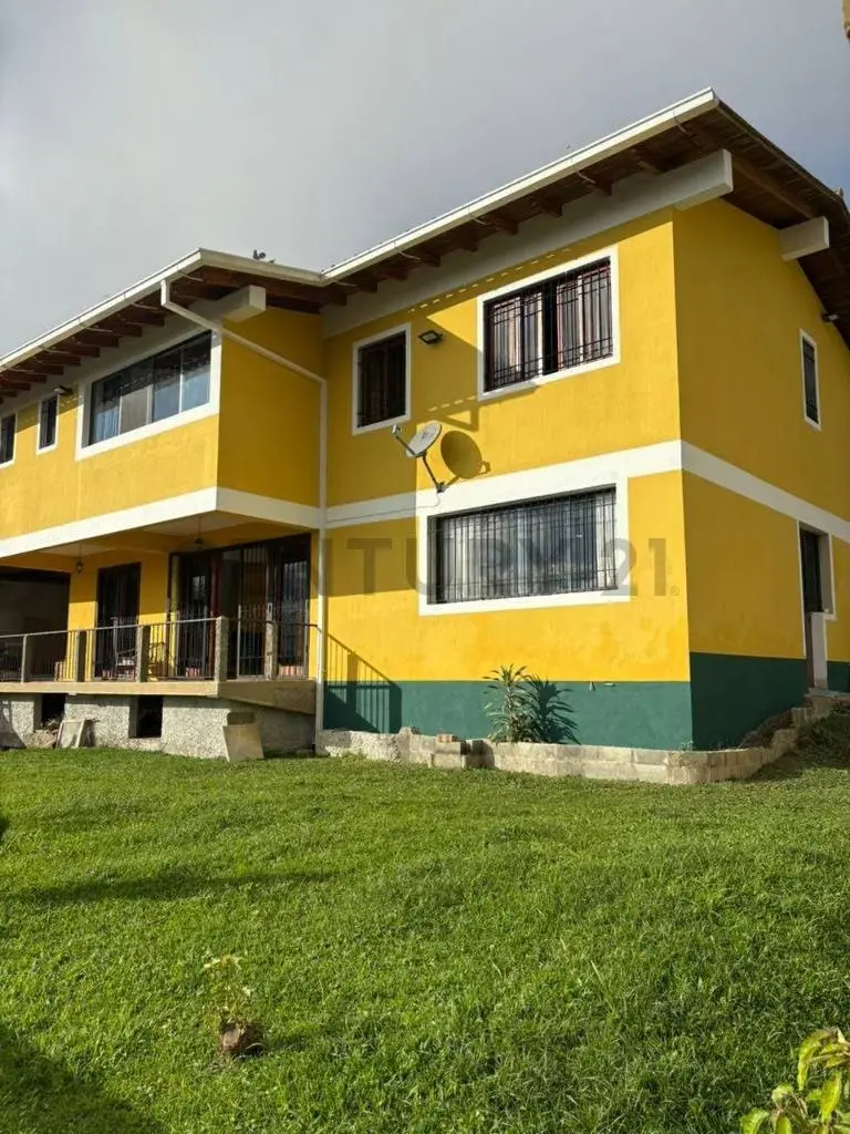 VENTA CASA EN LA URB. LA MORITA EN SAN ANTONIO DE LOS ALTOS - 2