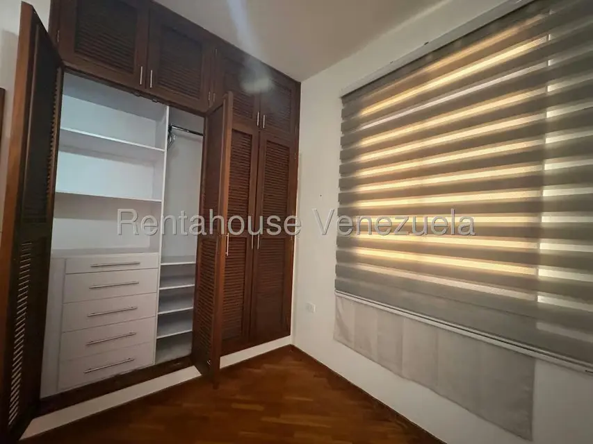 Townhouse (Multiples Niveles) en Venta en Doral Norte, Zulia - 65