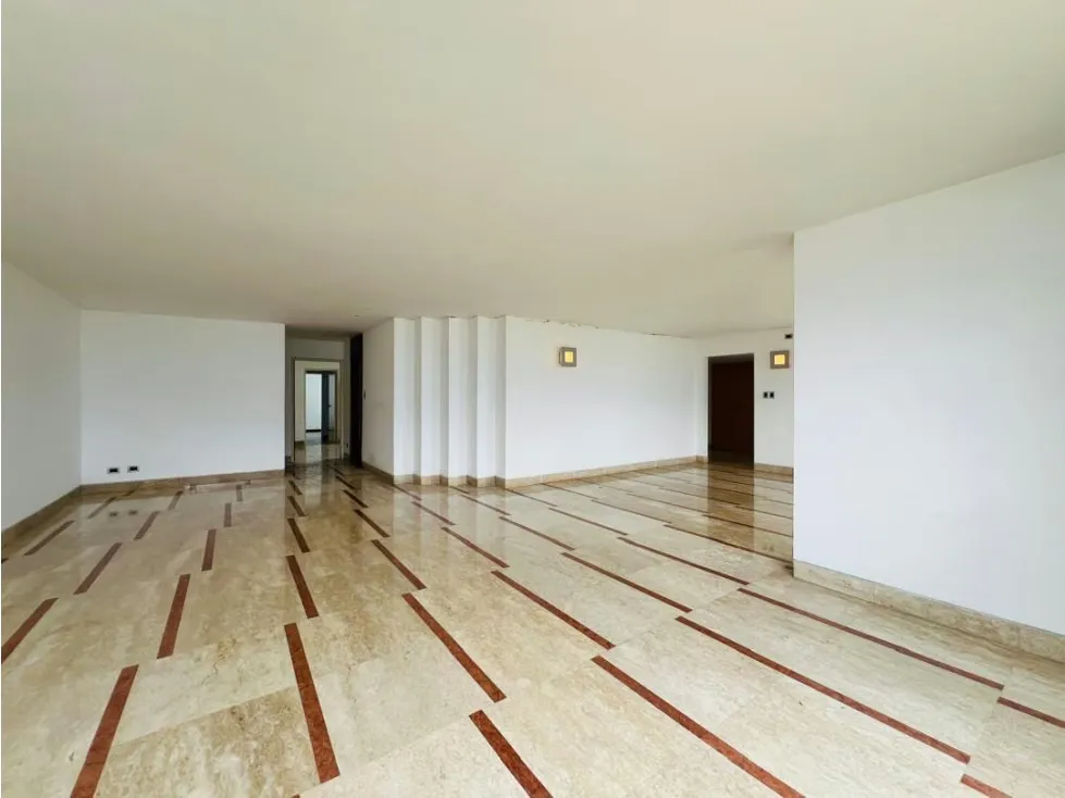 Se vende Apto 246m² 3h+2s/3.5b+s/2p Lomas de San Roman - 7