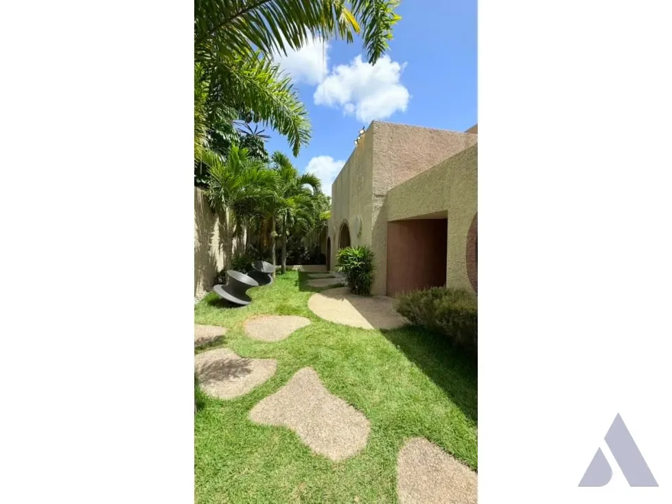 Alquilo casa comercial 500m2 Altamira 9515