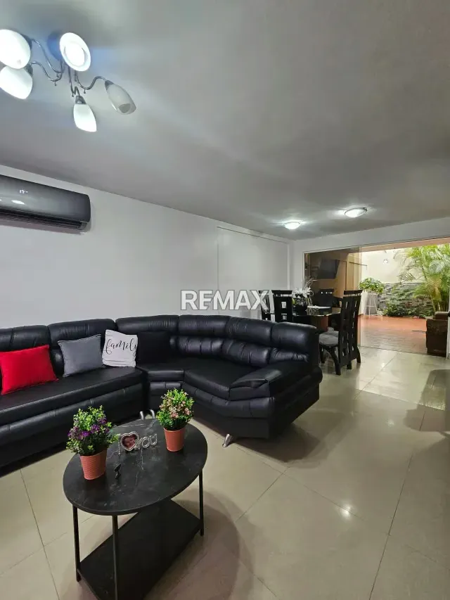 En venta casa en Villas del Golf Plaza, La Piedad, Palavecino - 3