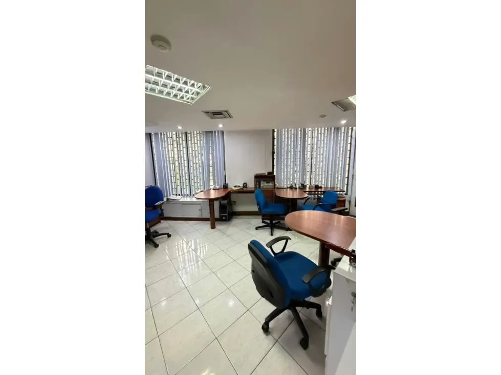 Vendo local/oficina dúplex en PB 122m2 Torre Oasis El Recreo 4751 - 19