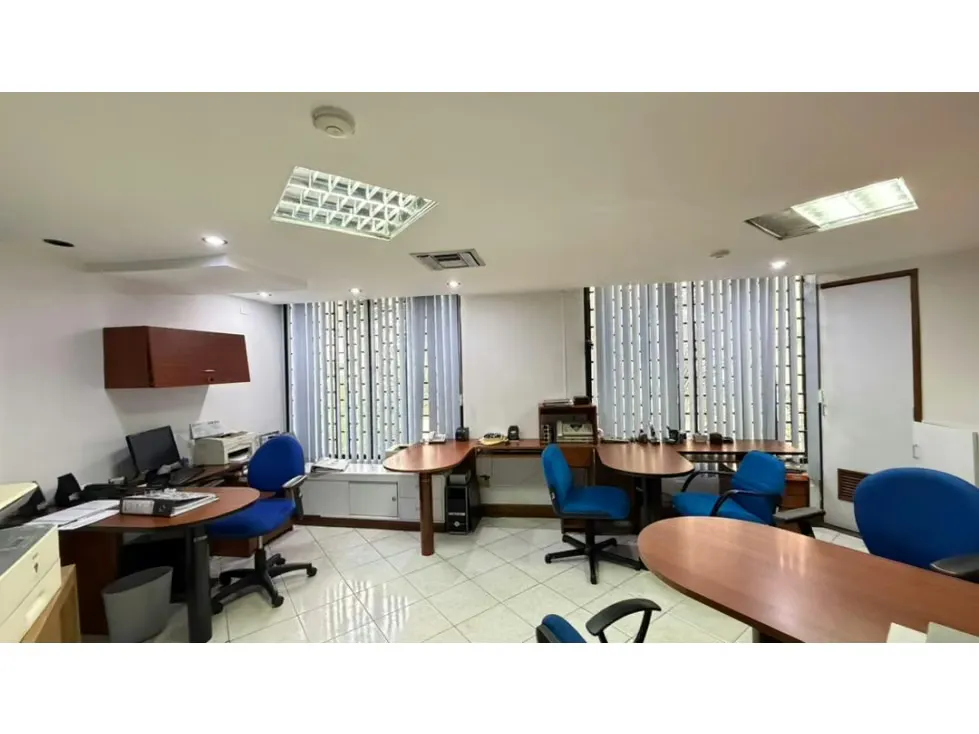 Vendo local/oficina dúplex en PB 122m2 Torre Oasis El Recreo 4751 - 20