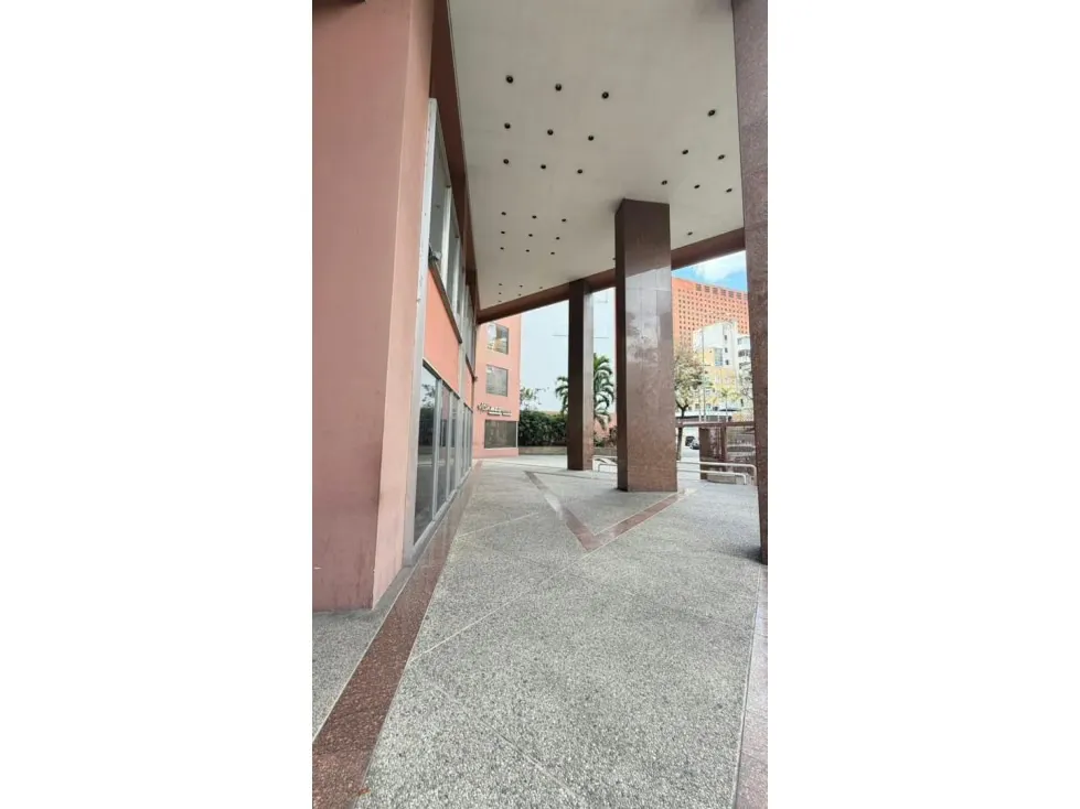 Vendo local/oficina dúplex en PB 122m2 Torre Oasis El Recreo 4751 - 3