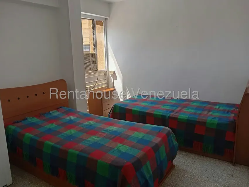 Apartamento (1 Nivel) en Alquiler en El Marques, Distrito Metropolitano - 13