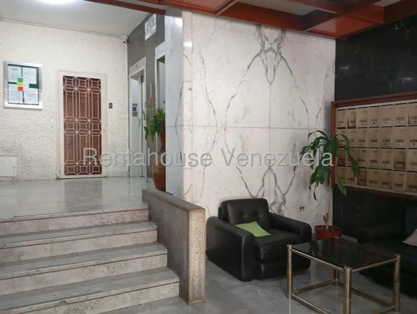 Apartamento (1 Nivel) en Alquiler en El Marques, Distrito Metropolitano - 18