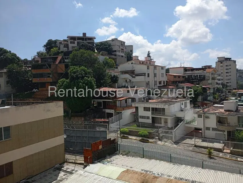 Apartamento (1 Nivel) en Alquiler en El Marques, Distrito Metropolitano - 5