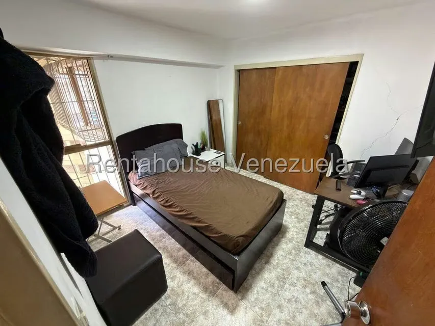 Apartamento (1 Nivel) en Venta en Parroquia La Candelaria, Distrito Metropolitano - 13