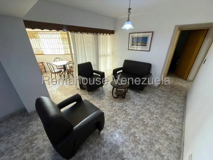 Apartamento (1 Nivel) en Venta en Parroquia La Candelaria, Distrito Metropolitano - 4