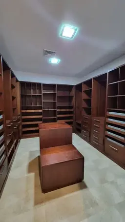 View 10