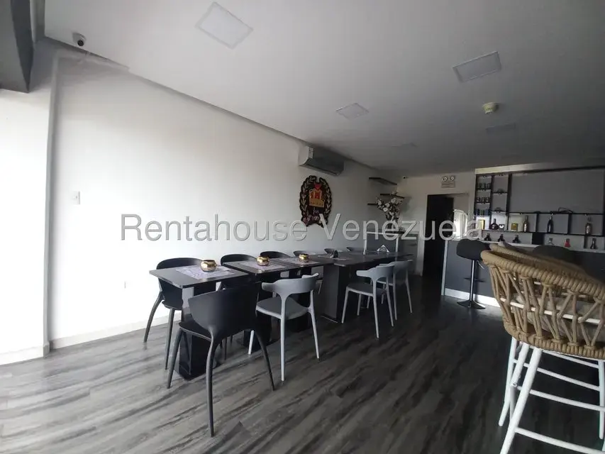 Local Comercial en Alquiler en Llano Alto, Miranda - 3
