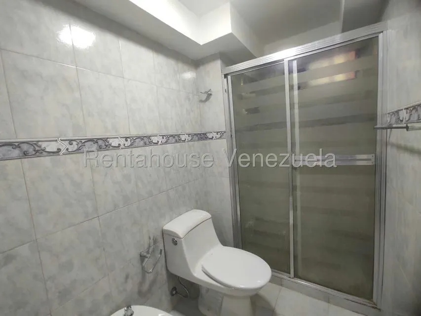 Apartamento (1 Nivel) en Venta en Zona Oeste, Lara - 13