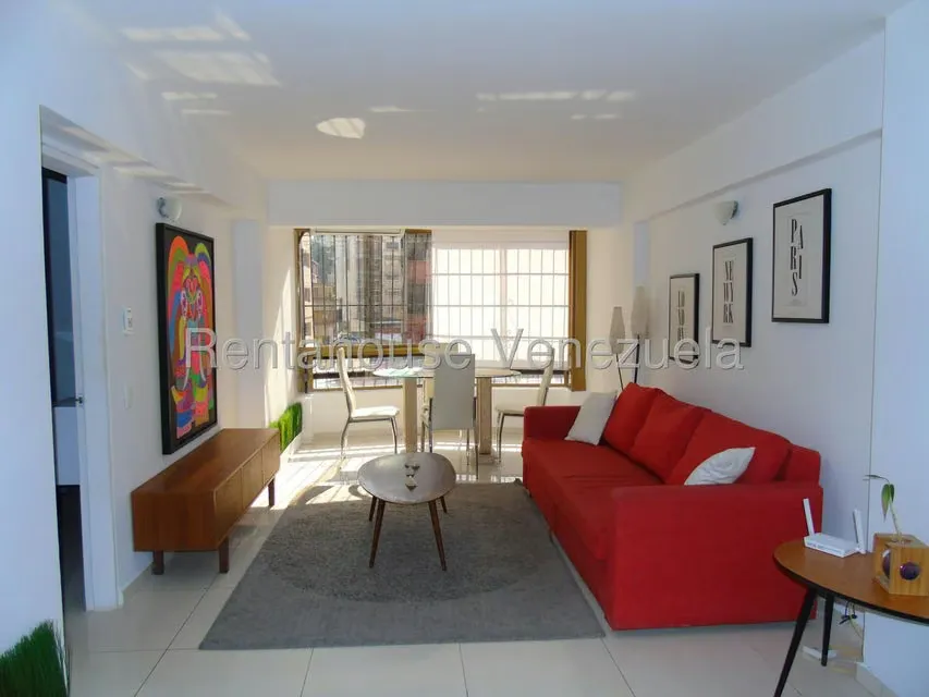 Apartamento (1 Nivel) en Alquiler en Los Palos Grandes, Distrito Metropolitano - 6
