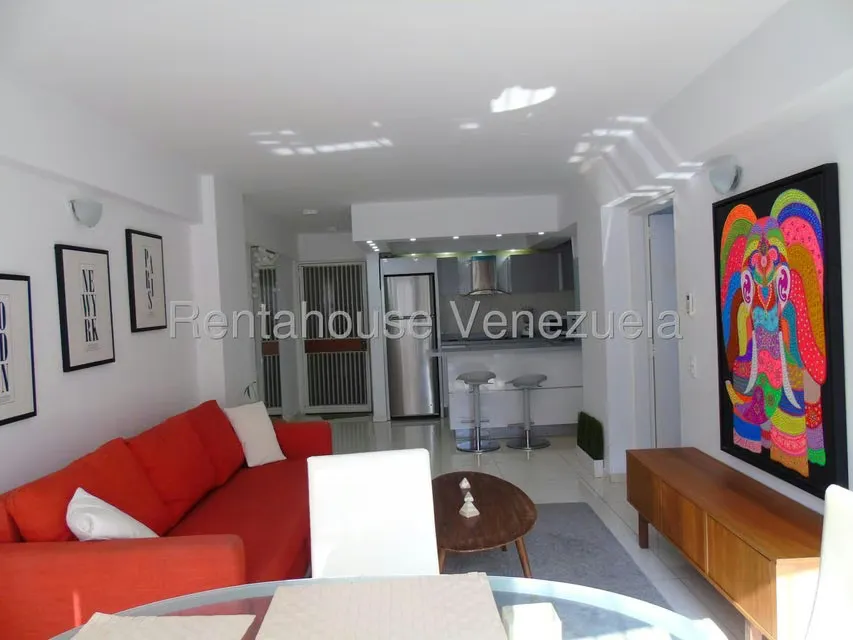 Apartamento (1 Nivel) en Alquiler en Los Palos Grandes, Distrito Metropolitano - 9