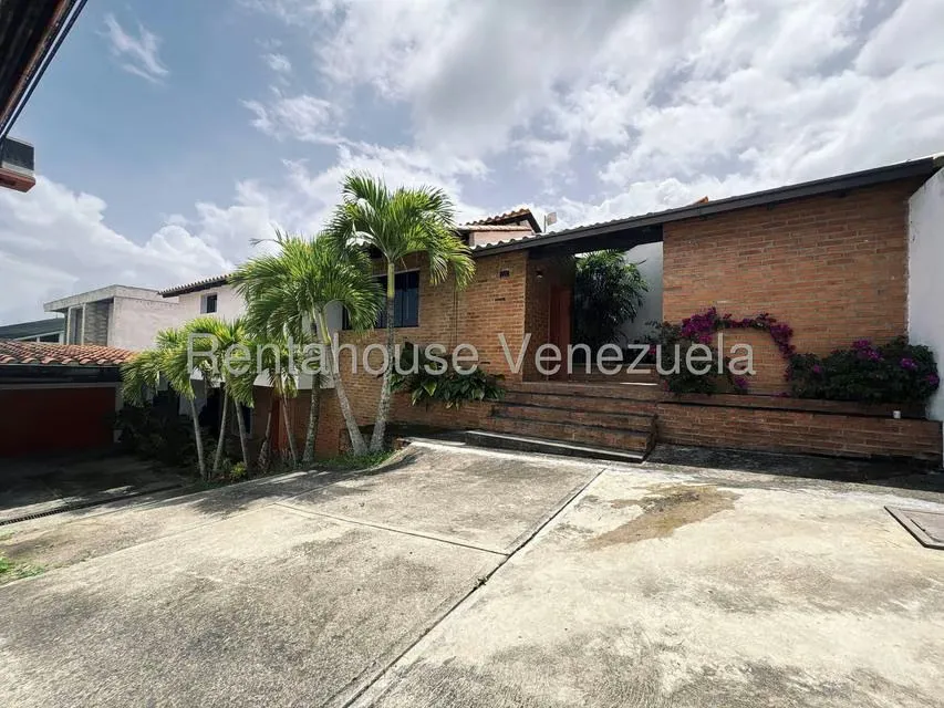 Casa (Duplex) en Venta en Bosques de la Lagunita, Distrito Metropolitano