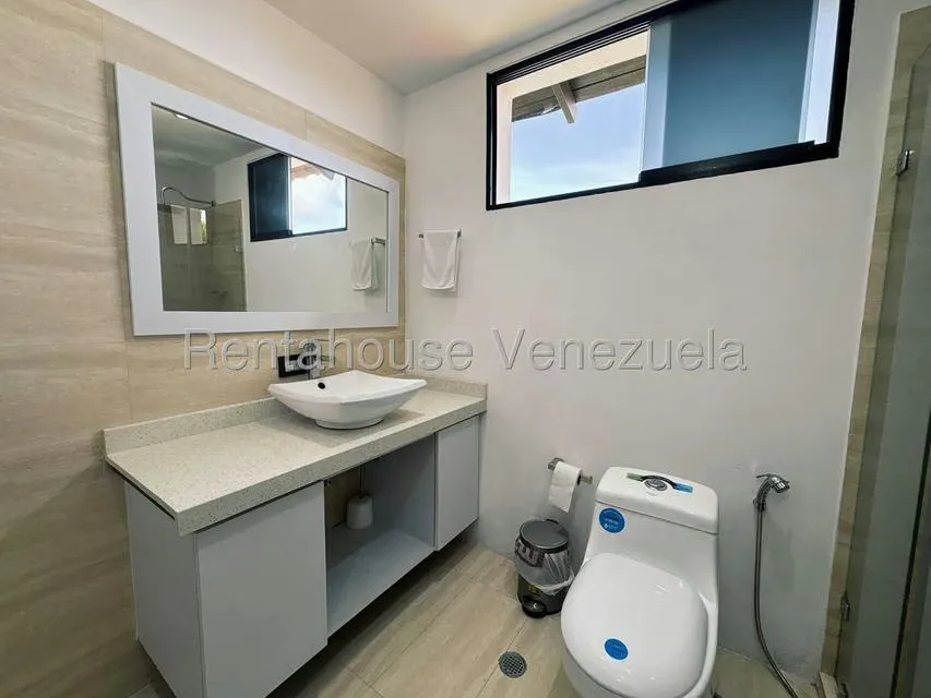 Casa (Duplex) en Venta en Bosques de la Lagunita, Distrito Metropolitano - 13