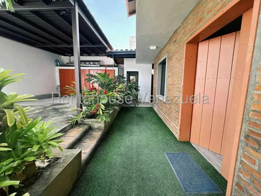 Casa (Duplex) en Venta en Bosques de la Lagunita, Distrito Metropolitano - 24