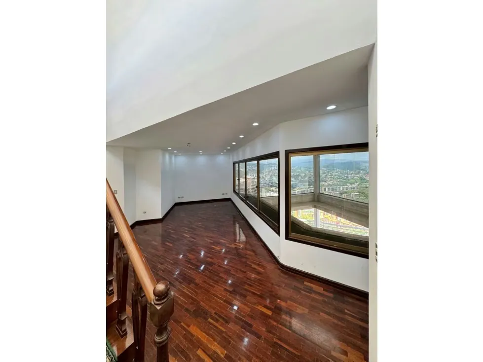 Vendo Ph triplex 508m2 Los Naranjos 7040 - 9