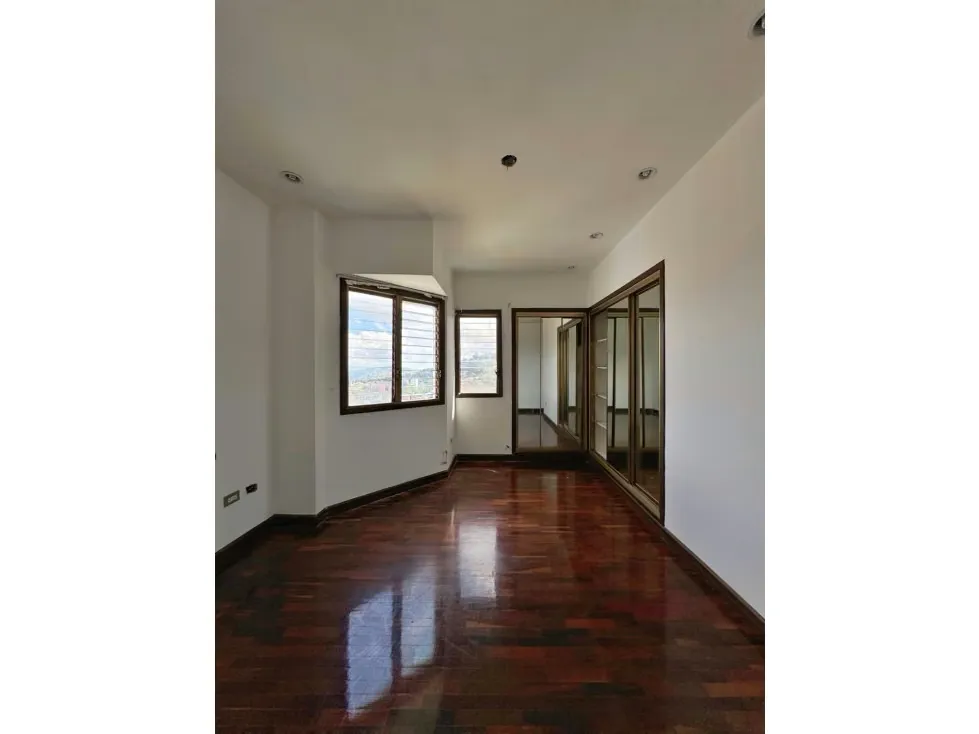 Vendo Ph triplex 508m2 Los Naranjos 7040 - 10