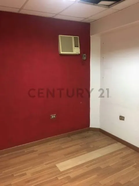 Excelente galpón en zona comercial de Chacao - 7